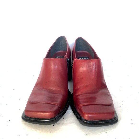 Diba Vtg Y2K Red Square Toe Flat Toe Box Block Heel Loafers Zip Side - Sz 8.5 - Picture 2 of 15
